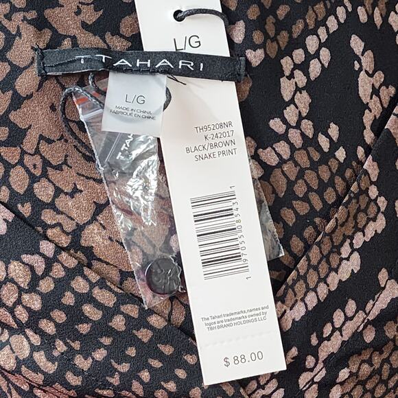 T Tahari Snakeskin Semi-Sheer V-Neck Blouse w/ Ruffle sleeve cuffs NWT Sz Large - Picture 6 of 8